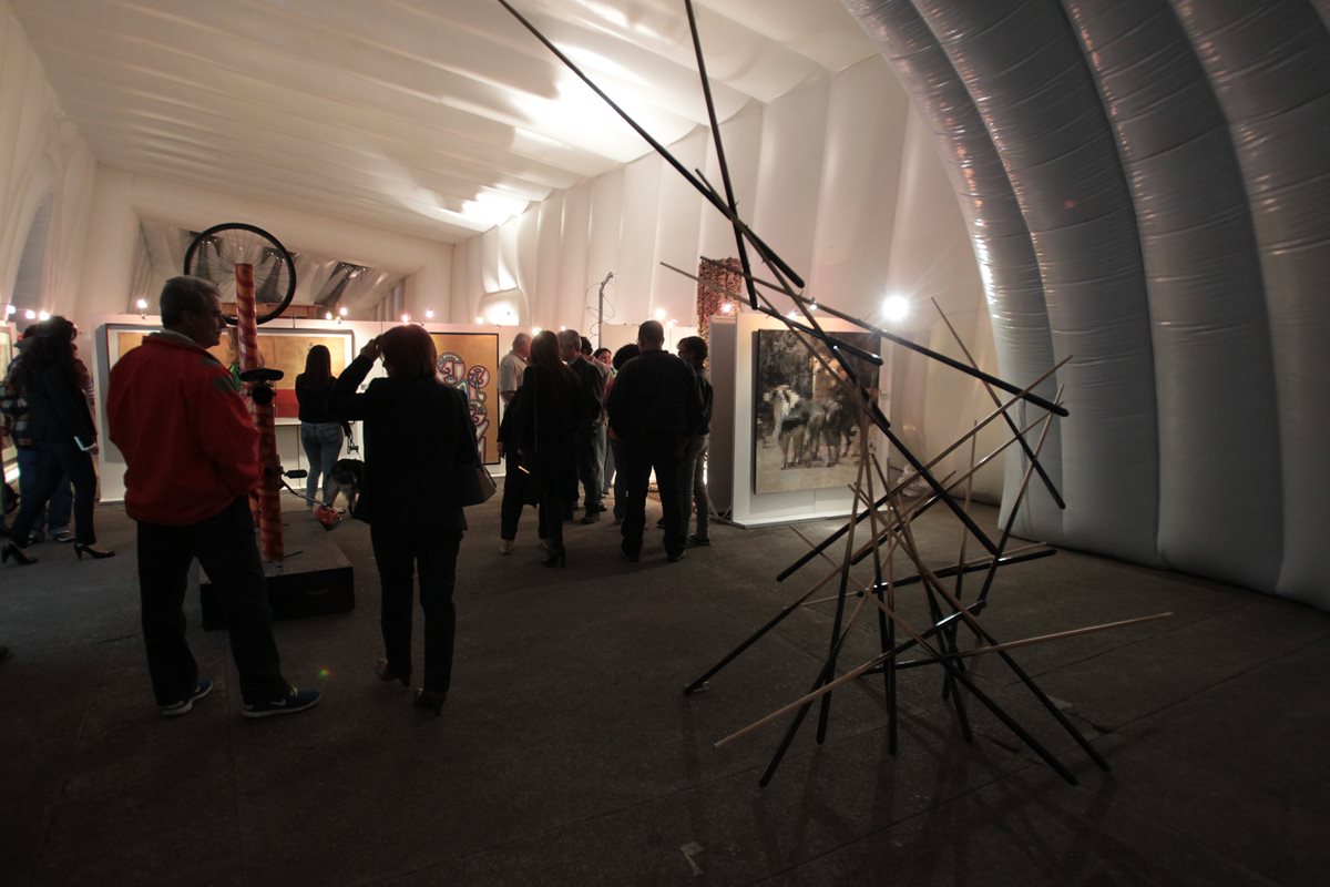 Festival artístico se encuentra en la Plaza Central. (Foto Prensa Libre: Hemeroteca PL)