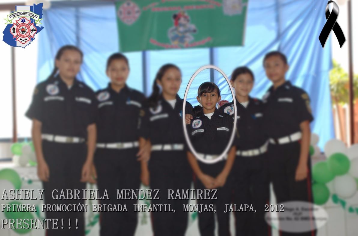 Fotografía que han hecho circular los Bomberos Municipales Departamentales en donde se ve a la niña Ashley Méndez Ramírez. (Foto: BMD)