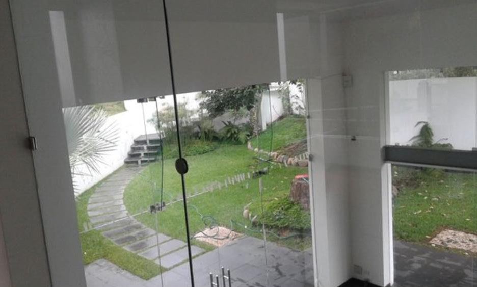 El juez Marco Antonio Villeda comienza con el juicio para extinguir residencia de Roxana Baldetti en Santa Catarina Pinula. (Foto Prensa Libre: Jerson Ramos)