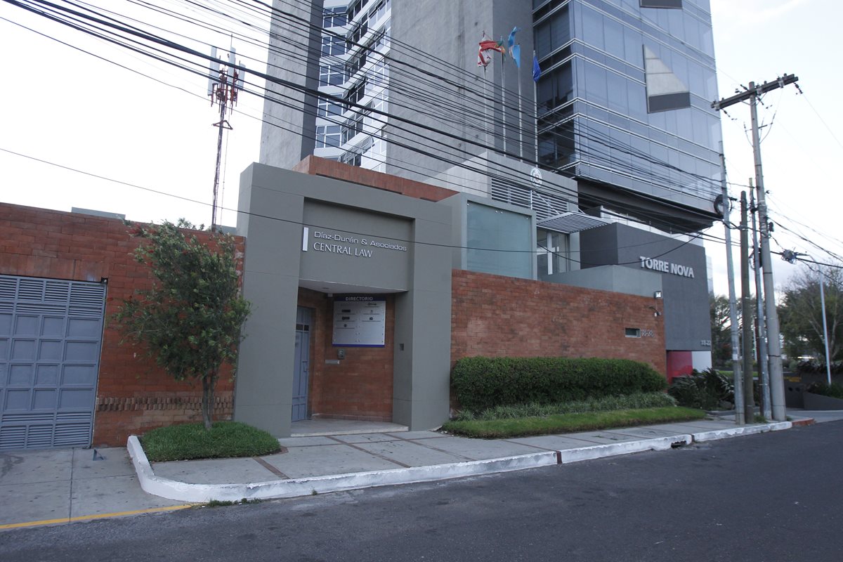 Oficinas en Guatemala del bufete panameño Mossack Fonseca, en la zona 13. (Foto Prensa Libre: Paulo Raquec)