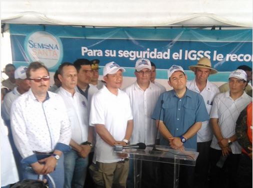 Jimmy Morales externó su respaldo al Ministro de Gobernación (Foto: Urías Gamarro)