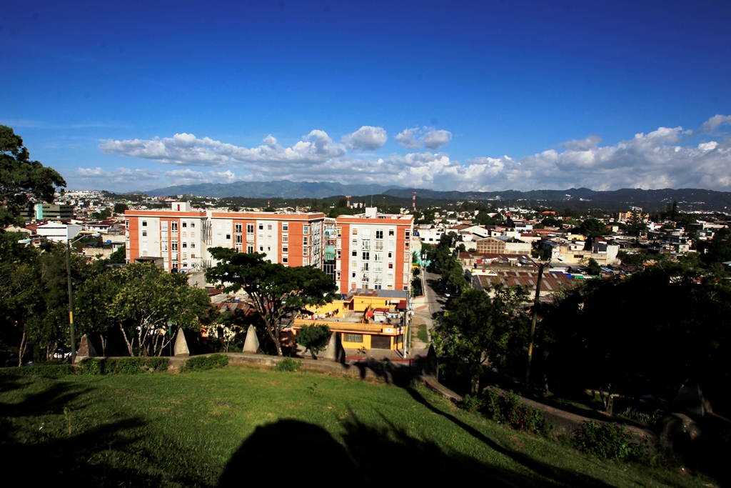 Vista panorámica del Barrio Moderno, primer lugar donde se trasladó la ciudad capital.(Foto Prensa Libre: Edwin Bercián)