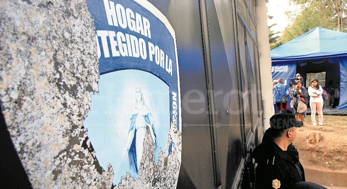 Debido a la tragedia donde murieron 41 menores, el Hogar Seguro Virgen de la Asunción, fue cerrado por las autoridades. (Foto Prensa Libre: Hemeroteca PL)