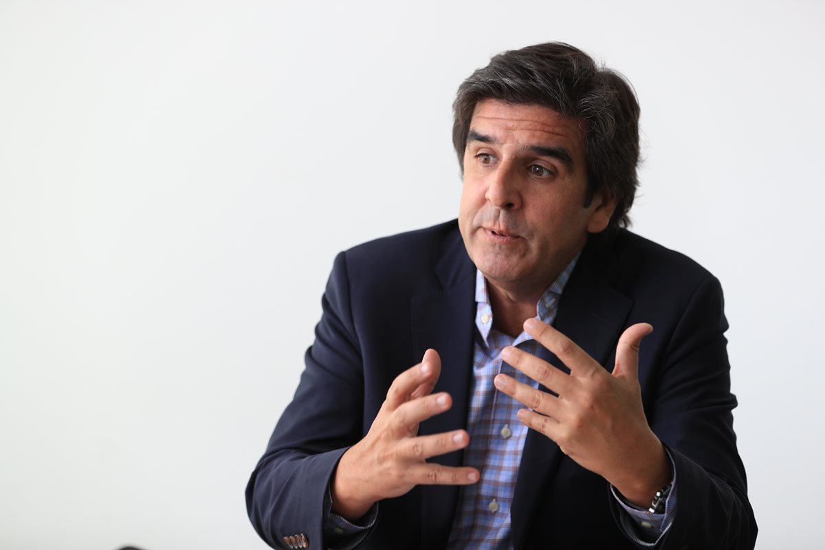 Martín Padulla, consultor argentino, en condiciones del futuro en el mercado laboral. (Foto, Prensa Libre: Carlos Hernández).