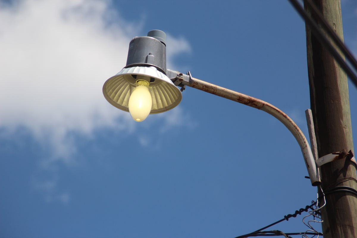 Varias zonas de la capital y departamentos se quedaron sin luz por varios minutos. (Foto Prensa Libre: Hemeroteca PL)