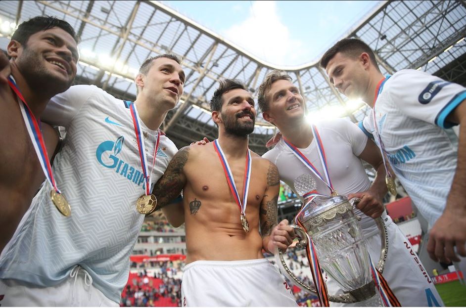 Los jugadores del Zenit celebran tras coronarse en la Copa de Rusia. (Foto Prensa Libre: cortesía Zenit)