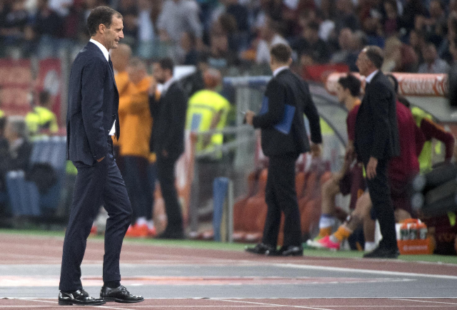 El técnico italiano Massimiliano Allegri dice que su equipo deberá salir adelante. (Foto Prensa Libre: EFE)