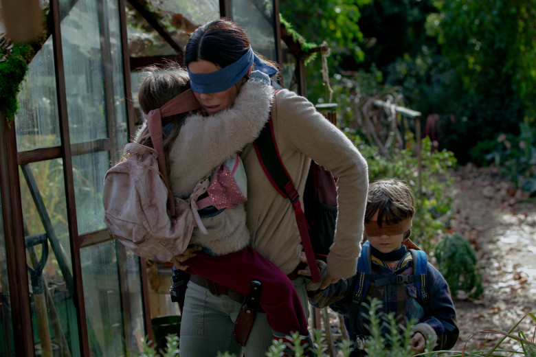 La película Bird Box, protagonizada por Sandra Bullock, se ha convertido en una sensación en las redes sociales y ha sido un éxito para Netflix. (Foto Prensa Libre: Netflix)