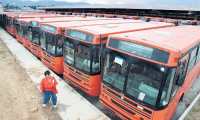 Buses estacionados en predios ya no funcionan. (Foto Prensa Libre: Hemeroteca)