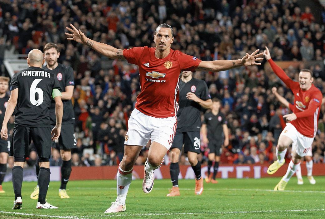 Zlatan Ibrahimovic trabaja en su recuperación para regresar lo antes posible a las canchas. (Foto Prensa Libre: AP)