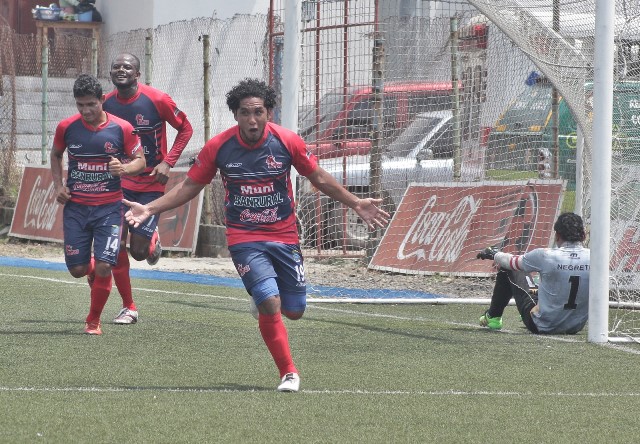 Malacateco es el último en la tabla de posiciones y se encamina al descenso a tres fechas del final. (Foto Prensa Libre: Hemeroteca PL)