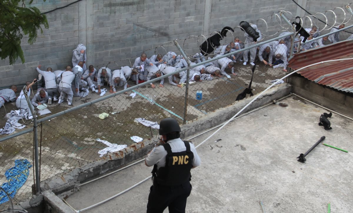 La mitad de la población al momento de la detención tenía entre 16 y 18 años. (Foto Prensa Libre: Hemeroteca PL)