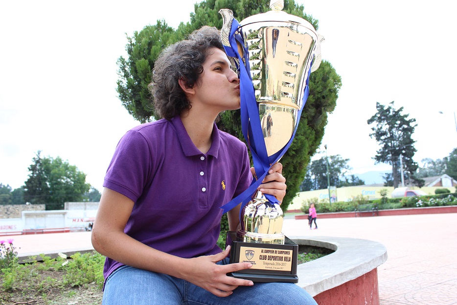 Didra Martínez llegó en el 2014, cuando tenía 14 años, al equipo quetzalteco con el que se coronó campeona. (Foto Prensa Libre: Raúl Juárez)