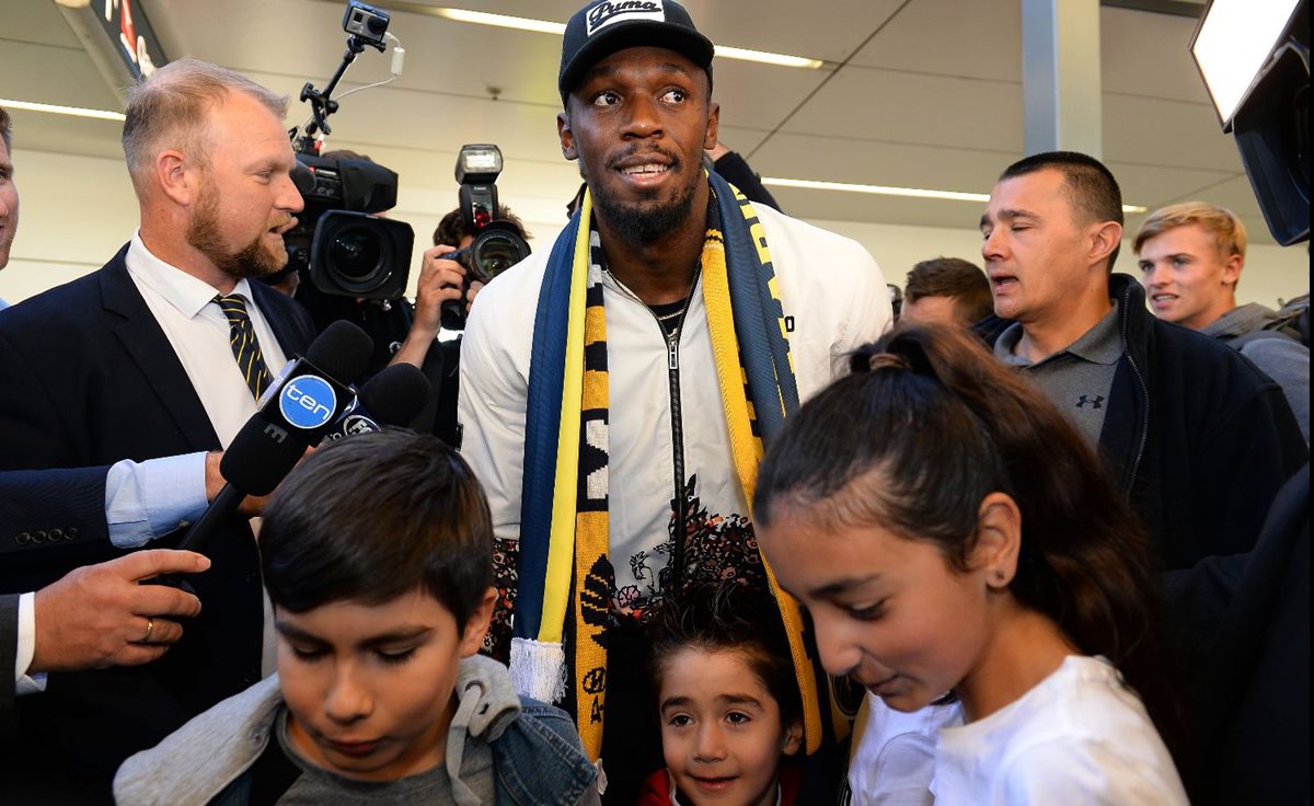 Usain Bolt, exvelocista y medallista olímpico, arribó a Australia para jugar con el Central Coast Mariners. (Foto Prensa Libre: AFP).