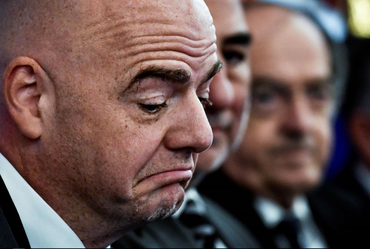 Gianni Infantino sobre el fantasma dijo que los árbitros son humanos y comenten errores. (Foto Prensa Libre: AFP)