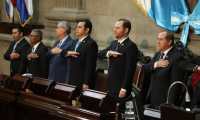 Álvaro Arzú Escobar, presidente del Congreso; Jimmy Morales, presidente de la República, en la sesión solemne. (Foto Prensa Libre: Esbin García)