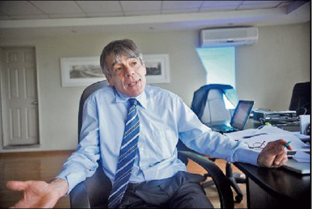 Primo Corvaro, personero de la Fifa, atendió a Tododeportes, después de la Asamblea Extraordinaria. (Foto Prensa Libre: Edwin Fajardo)