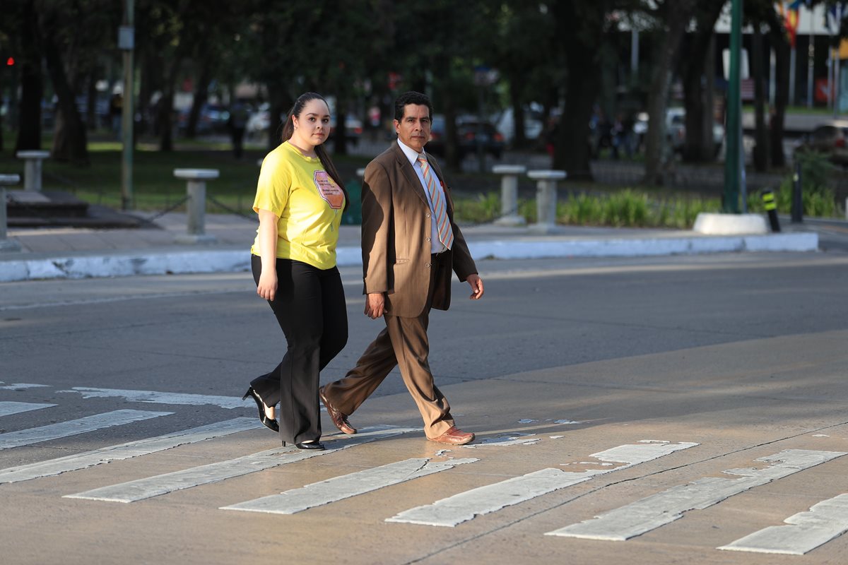 Celia María Morales y Héctor Morales son parte del movimiento Embajadora Flor de María. (Foto Prensa Libre: Carlos Hernández).