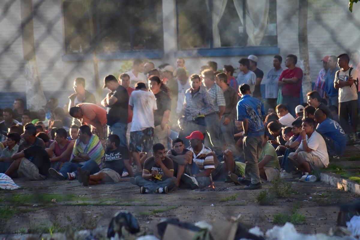 En noviembre del año pasado, se registró uno de los peores motines en la Graja Penal Canadá, Escuintla, que dejó 17 reos muertos. (Foto Prensa Libre: Carlos E. Paredes)