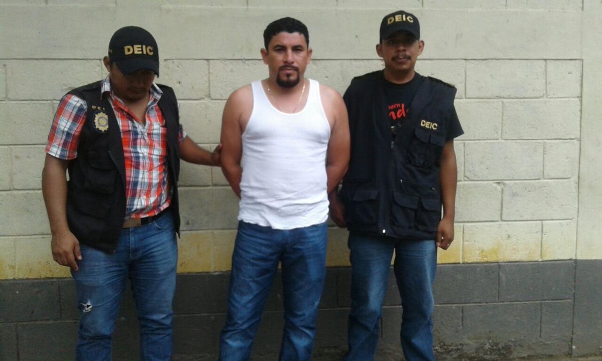 Byron Misael Sarceño Castillo es sindicado de falsedad material y abuso de autoridad, por caso de corrupción en Municipalidad de Las Cruces. (Foto Prensa Libre: Rigoberto Escobar)