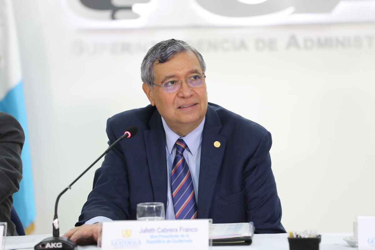 Jafeth Cabrera, vicepresidente de Guatemala, durante una conferencia. (Foto Prensa Libre: Érick Ávila)