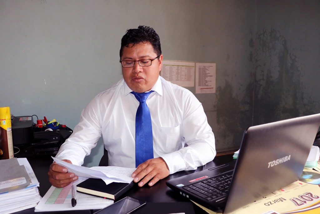 Horacio Darío Poz Colop asumió la dirección del Consejo Departamental de Desarrollo (Codede) de Quetzaltenango. (Foto Prensa Lirbe: Carlos Ventura)