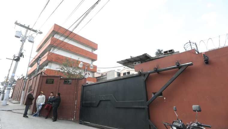 Juzgado de Turno de Mixco, donde Juan Ramón Lau López fue dejado en libertad luego de ser detenido con un arma con reporte de robo. (Foto Prensa Libre: Hemeroteca PL)
