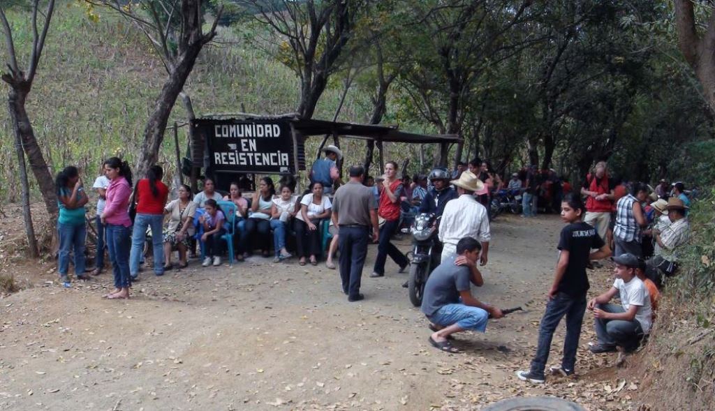 La Puya es el nombre con el que se conoce la resistencia de los vecinos de los municipios, comenzó en 2012 con un plantón. (Foto Prensa Libre: Hemeroteca PL)