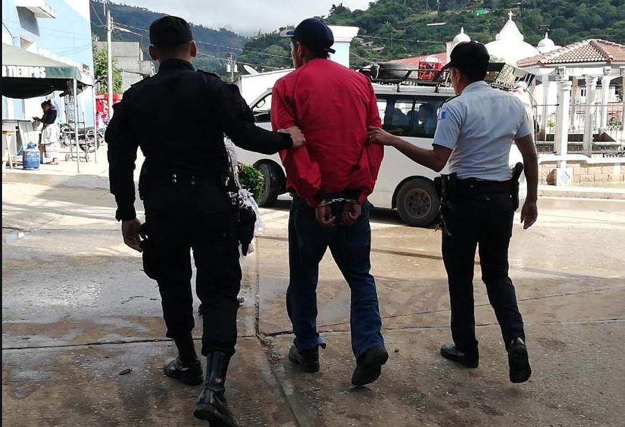 Vidal Chinchilla Mendoza fue capturado por supuestamente intentar violar a una niña de 7 años en San Carlos Alzatate, Jalapa. (Foto Prensa Libre: Cortesía PNC)