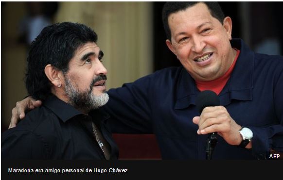 Maradona y Hugo Chávez eran amigos muy cercanos. (Foto Prensa Libre: AFP)
