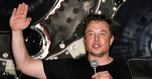 Forbes estima que Elon Musk tiene una fortuna de US420 mil 700 millones.