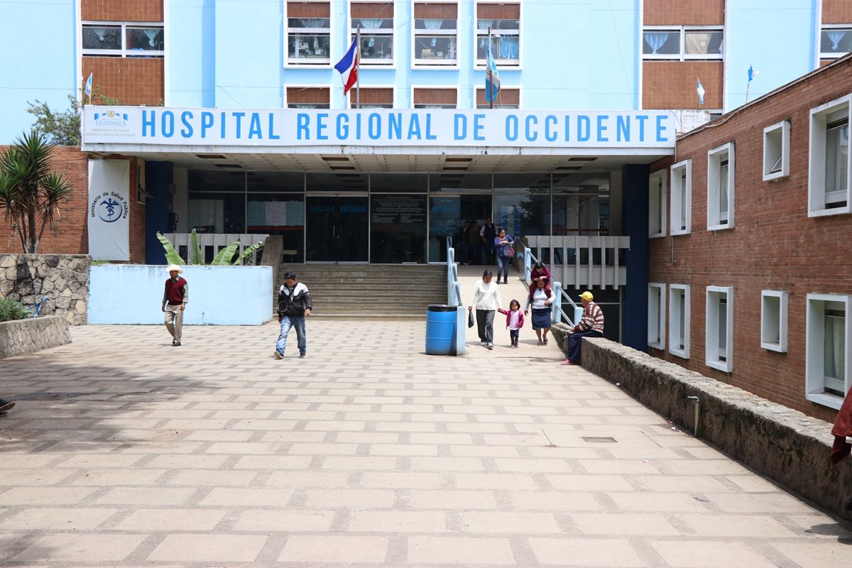 Hospital permaneció varias horas sin servicio de energía eléctrica. (Foto Prensa Libre: María Longo)