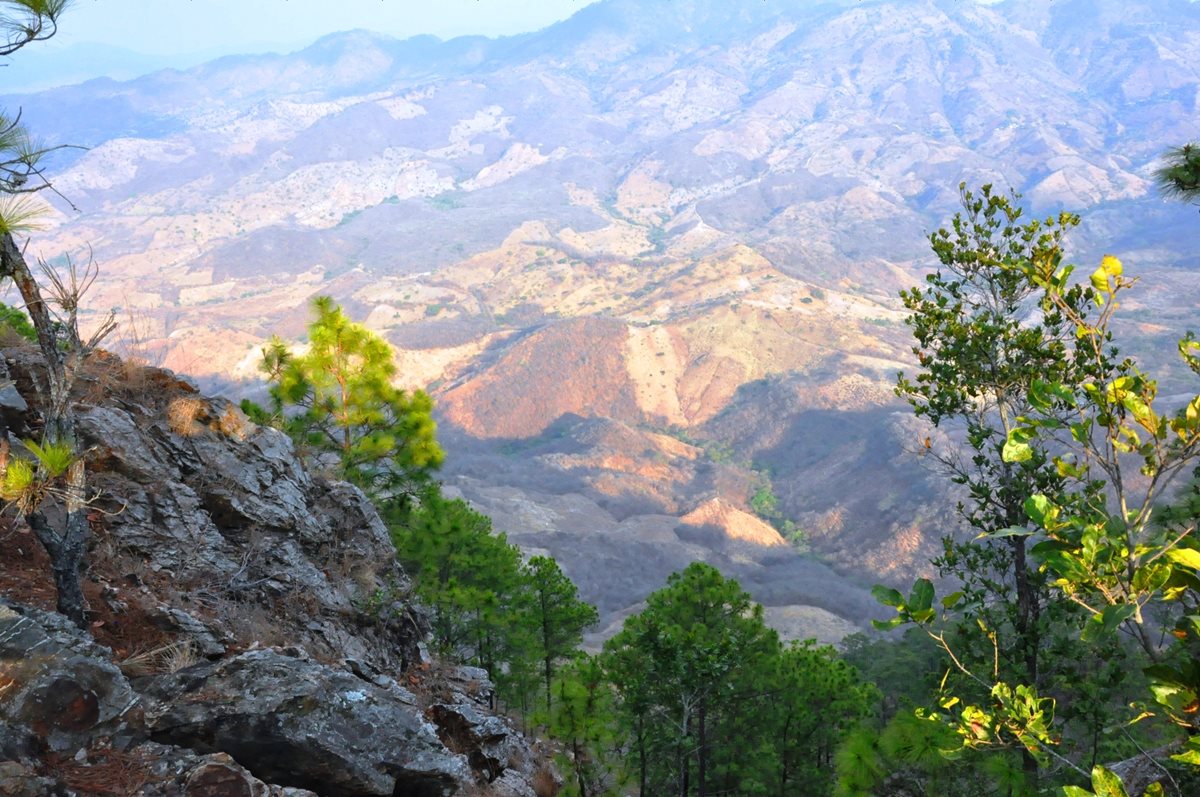 Maravillosa vista desde el Cerro Weshqué en Chiquimula. (Foto Prensa Libre: Mario Morales)