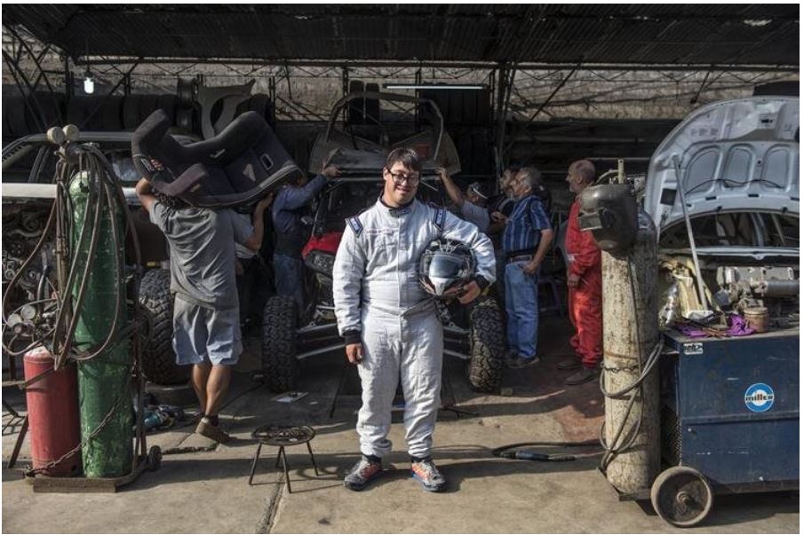 Lucas Barrón se siente feliz de poder participar en el Rally Dakar 2019. (Foto Prensa Libre: AFP)