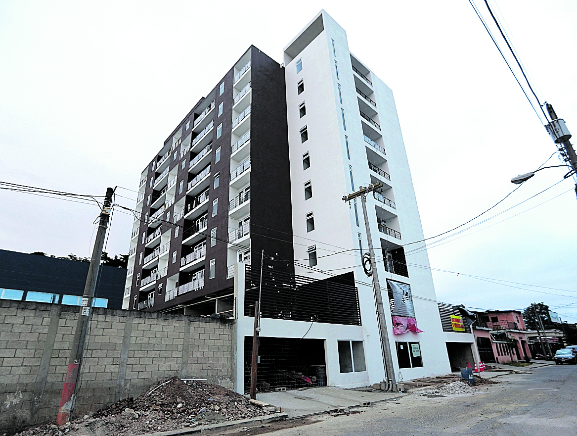 Con la construcción del colector se busca mejorar la seguridad en la inversión mobiliaria en la zona 12, según la comuna.(Foto Prensa Libre: Hemeroteca PL)