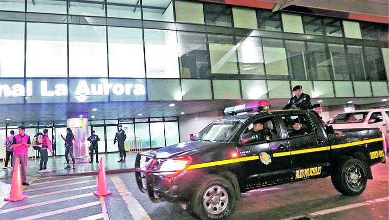 La fiscalía del MP seguirá en el aeropuerto La Aurora, según el acuerdo con Aeronáutica Civil.(Foto Prensa Libre: Hemeroteca PL)