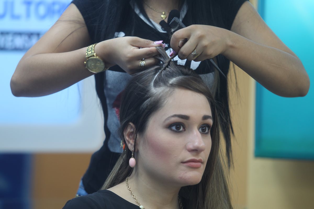 Las trenzas le dan una nueva imagen al rostro. (Foto Prensa Libre: Óscar Rivas)