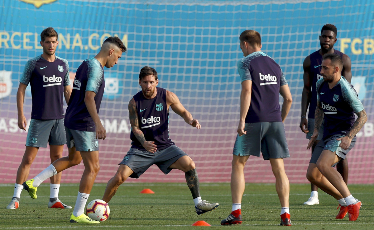 El FC Barcelona tendrá una dura prueba en la Liga de Campeones frente al Tottenham y el Inter de Milán. (Foto Prensa Libre: EFE)