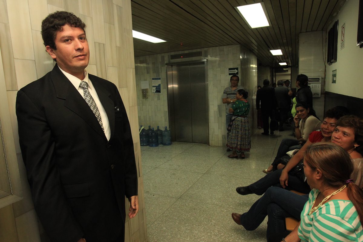 El diputado Gustavo Medrano Osorio es vinculado al caso Chinautla: negocio familiar, y el Ministerio Público pide que se le retire el derecho de antejuicio para investigarlo. (Foto Prensa Libre: Hemeroteca)