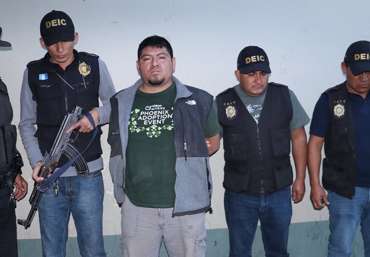 Osberto Román Miculax es señalado de varios delitos. (Foto Prensa Libre).