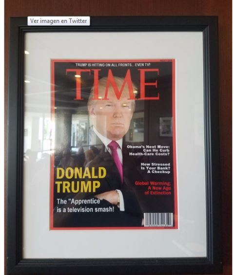 Trump presume portada falsa de Time; revista le exige retirarla