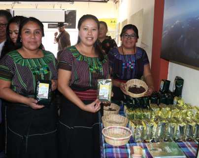 Turismo y café unidos en una nueva ruta ecológica en Sololá