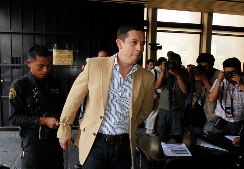 El Mayor de Infantería, Mynor Francisco Leonardo Cerón aceptó ser extraditado hacia Estados Unidos,
donde se le señala por narcotráfico. (Foto Prensa Libre: Paulo Raquec)