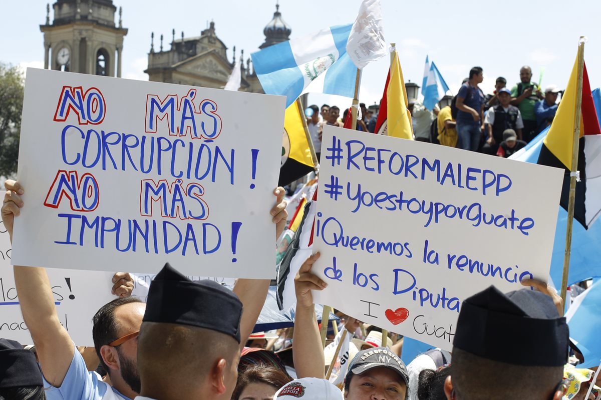 El clamor ciudadano de los últimos años ha exigido una reforma profunda a la Ley Electoral y de Partidos Políticos. (Foto Prensa Libre: Hemeroteca PL)