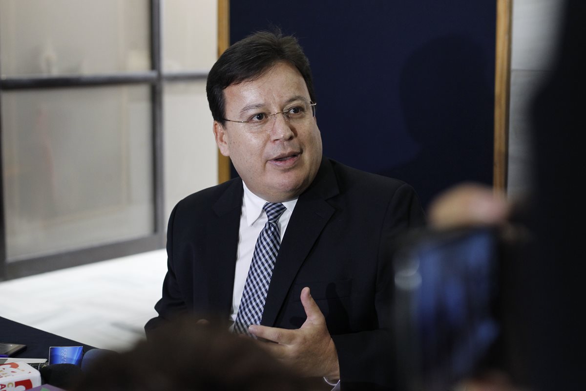 El proceso de antejuicio contra el magistrado Vladimir Aguilar será conocido en el Congreso. (Foto Prensa Libre: Hemeroteca PL)