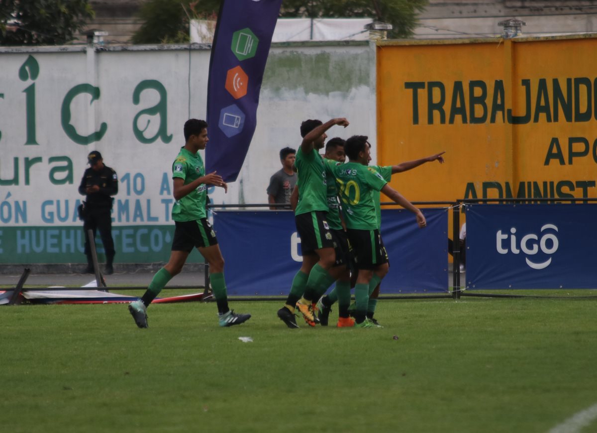 Guastatoya consiguió una cómoda victoria de visita frente a Chiantla. (Foto Prensa Libre: Mike Castillo)