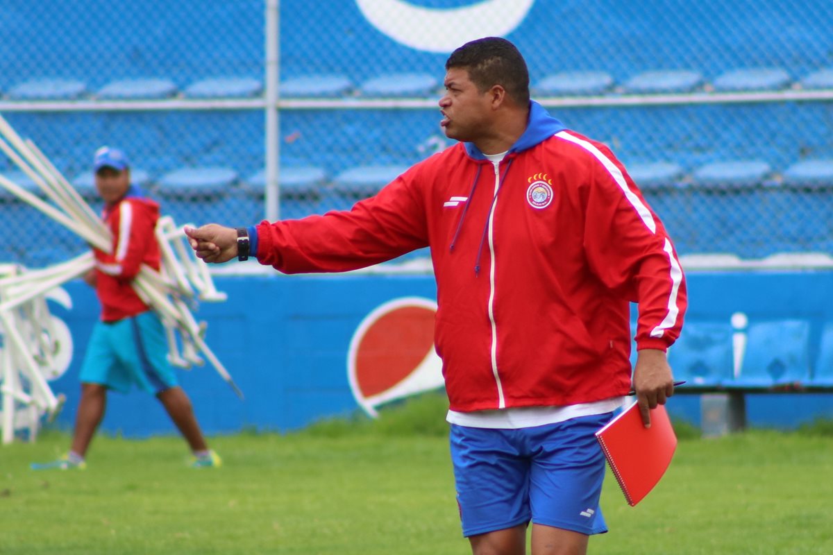 Ronald Gómez se mostró confiado en que XelajÚ MC se quedará con los tres puntos contra Cobán. (Foto Prensa Libre: Raúl Juárez).