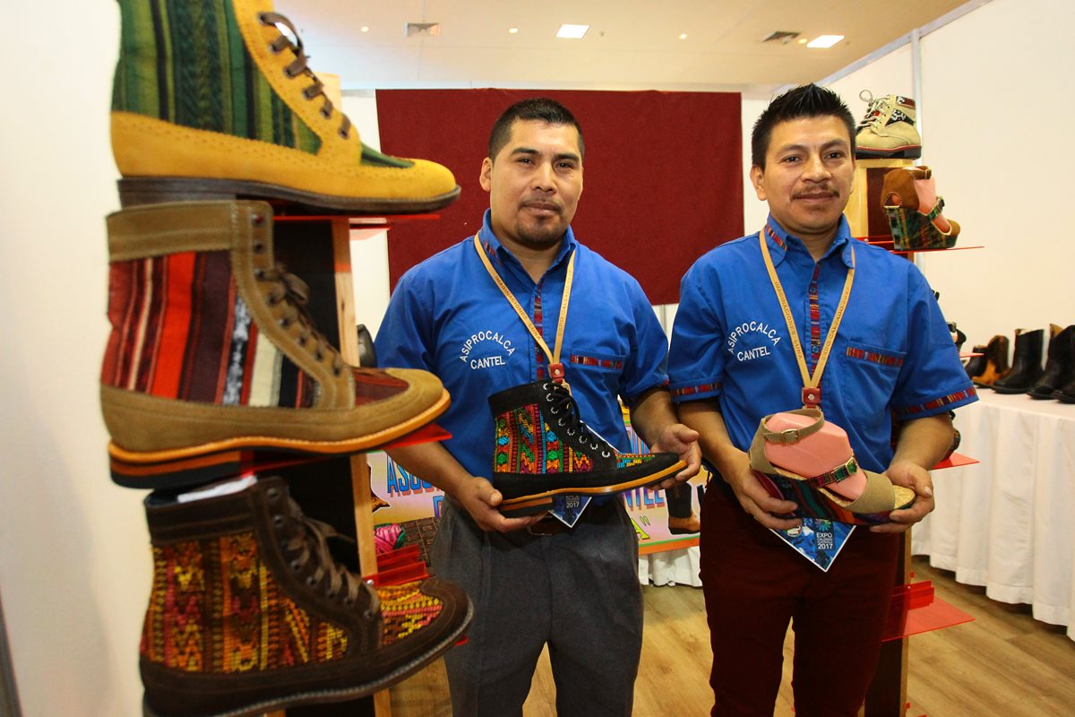Guatemala fabrica 40 millones de zapatos anuales pero importa el triple