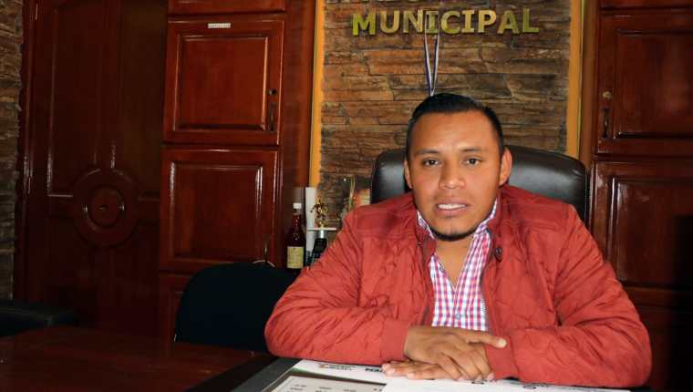 Juan Chay García, alcalde de Zunil, Quetzaltenango. (Foto Prensa Libre: Carlos Ventura).