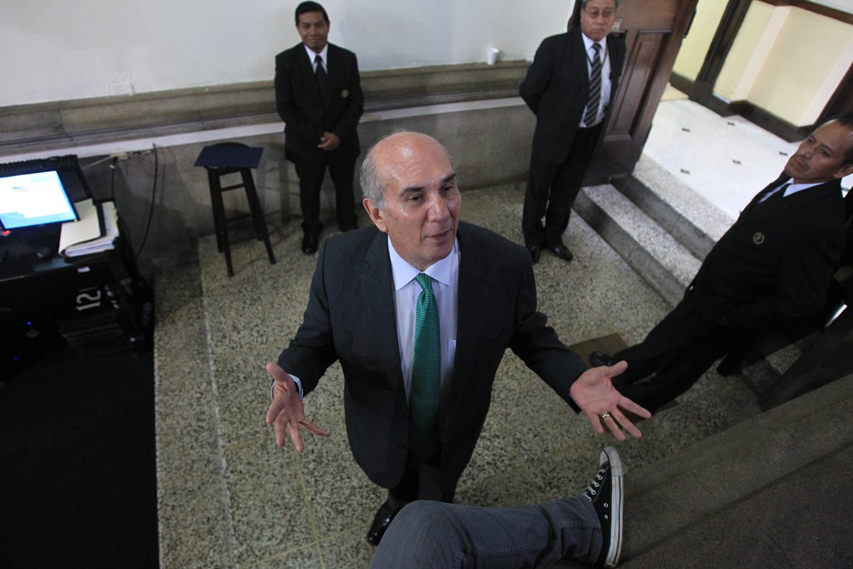 Diputado Mario Taracena, presidente del Congreso, solicitó a un juzgado la destitución de 24 empleados del Organismo Legislativo (Foto Prensa Libre: Hemeroteca)